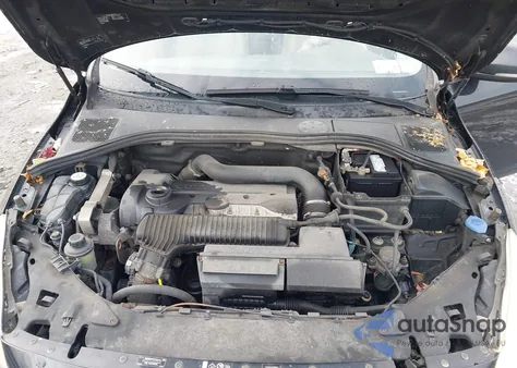 2012 Volvo S60 T5 z USA, uszkodzony, nr VIN YV1622FS1C2139453